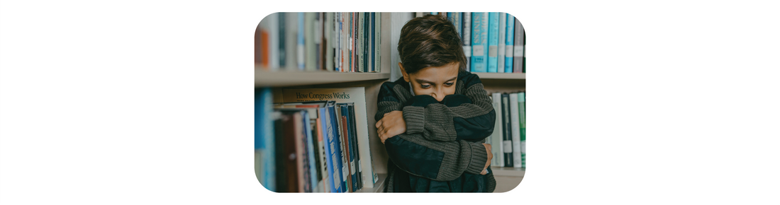 Child looking anxious and worried, illustrating the effects of cognitive distortions and automatic negative thoughts